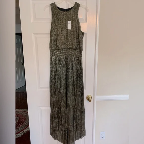 Banana Republic | Dresses | Nwt Banana Republic Gold Metallic Maxi Dress  Stretchy Waist Hilo Hem 2 Tall | Poshmark